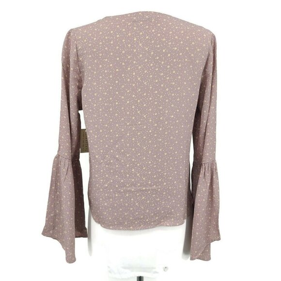 New Flynn Skye Knot Your Business Top Womens S Mauve Cluster Floral Bell Sleeves - Picture 4 of 6